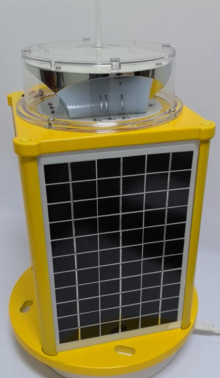 Solar Powered Aviation Obstruction Light